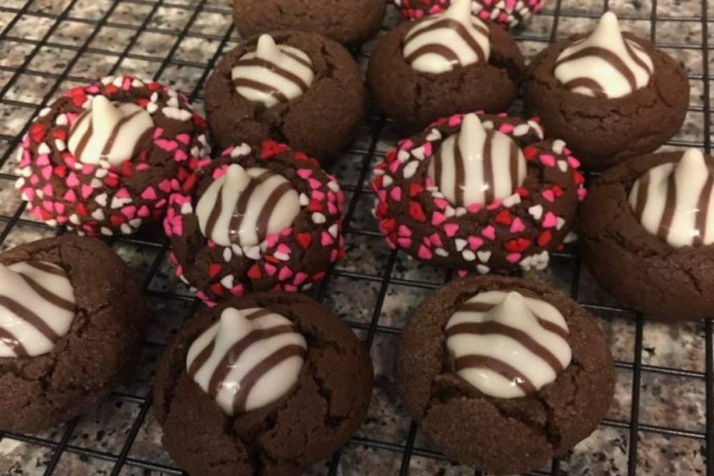 Cute Valentine’s Day Chocolate Hugs Cookies Recipe