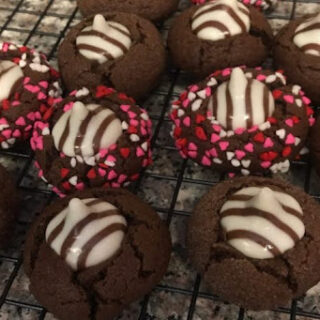 Cute Valentine’s Day Chocolate Hugs Cookies Recipe