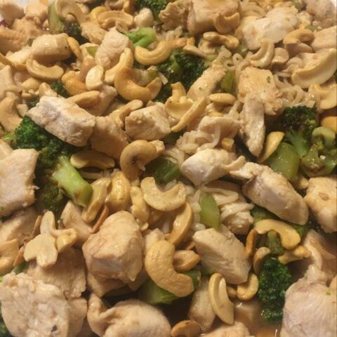 Cashew Chicken & Broccoli Stir-Fry